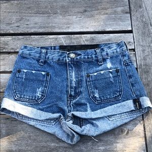 One Teaspoon Distressed Jean Denim Shorts 24